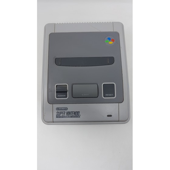 Console SUPER NINTENDO NUE SANS CABLES NI MANETTE